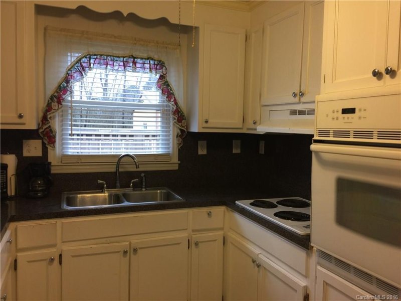 Property image 4 at 204 Lou Drive, Gastonia, NC 28052