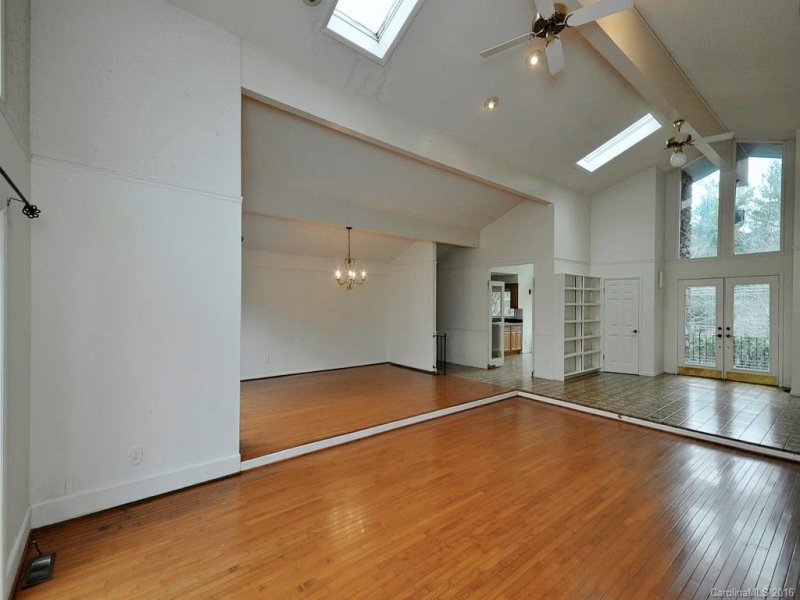 Property image 5 at 18 Ashley Road, Asheville, NC 28805