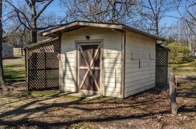 Property image 2 at 4017 Scarlet Drive, Matthews, NC 28104