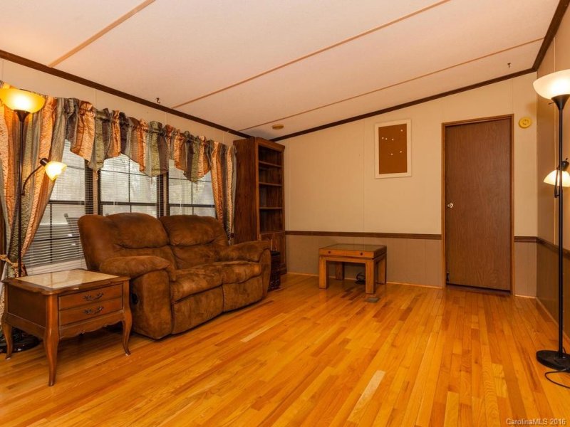 Property image 4 at 187 Fox Ridge Drive, Hendersonville, NC 28739