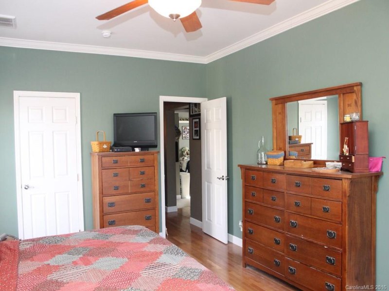 Property image 5 at 128 Carriage Drive, Fairview, NC 28730