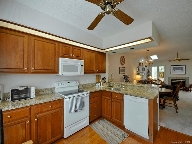 Property image 5 at 120 Beaver Ridge Road, Asheville, NC 28804