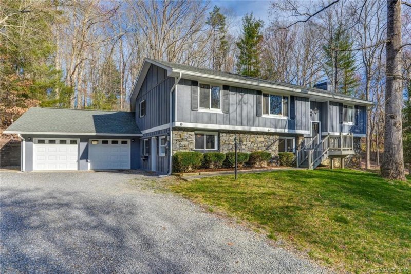 16 Mountain Brook Drive