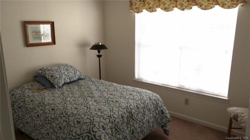 Property image 3 at 404 N Woodfield Court, Hendersonville, NC 28791