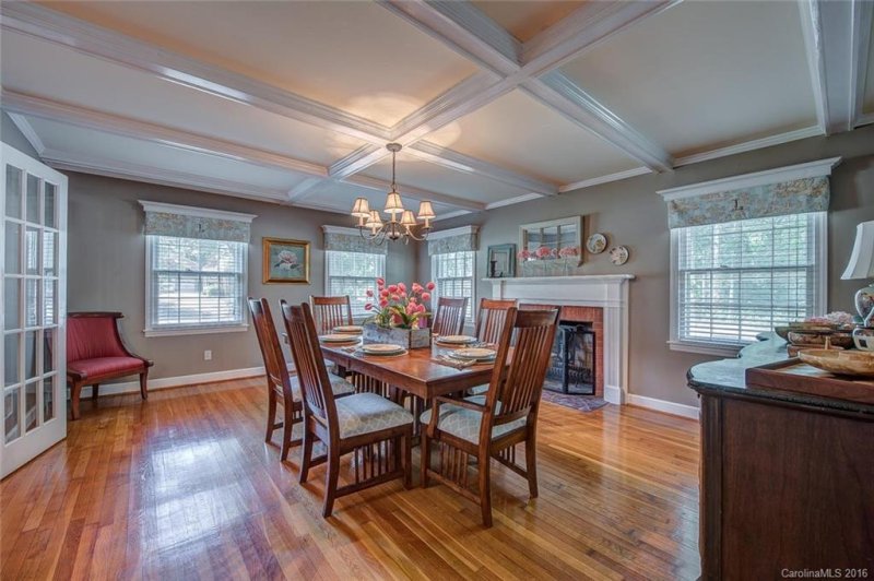 Property image 4 at 1102 Cumberland Avenue, Gastonia, NC 28054