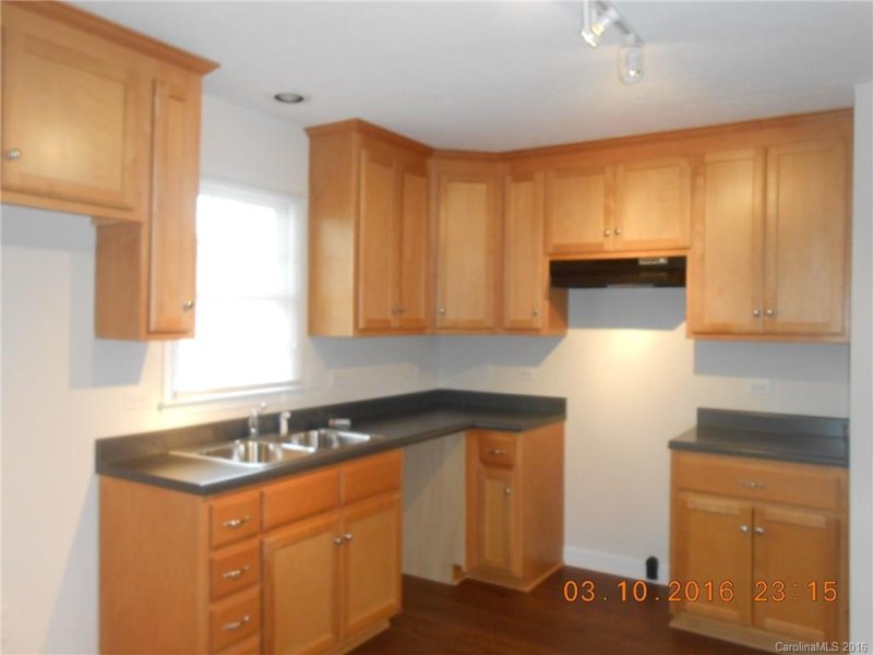 Property image 2 at 2022 Lasalle Street, Charlotte, NC 28216