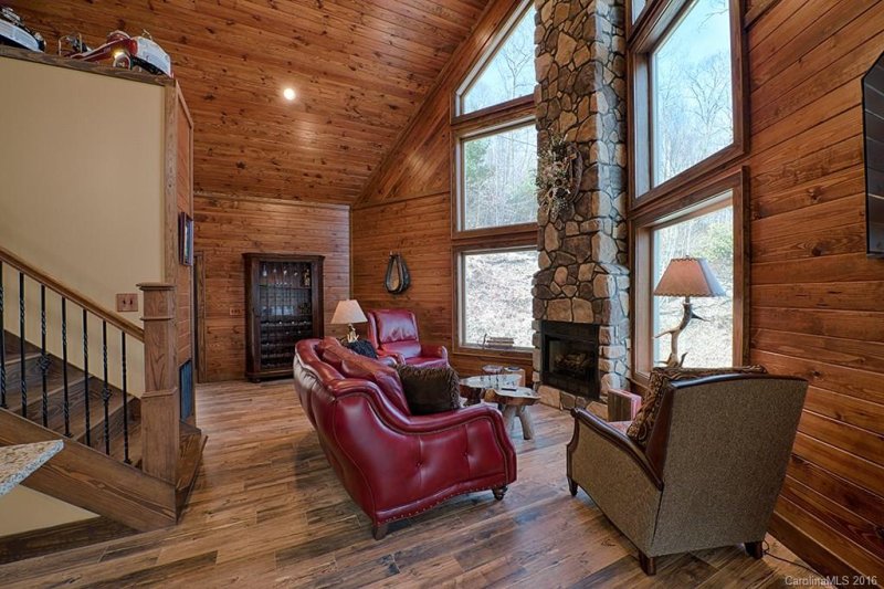 Property image 4 at 100 Moonshine Holler Drive, Maggie Valley, NC 28751