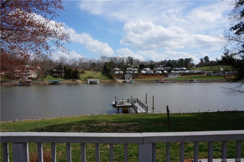 Property image 3 at 6891 Navajo Trail, Sherrills Ford, NC 28673