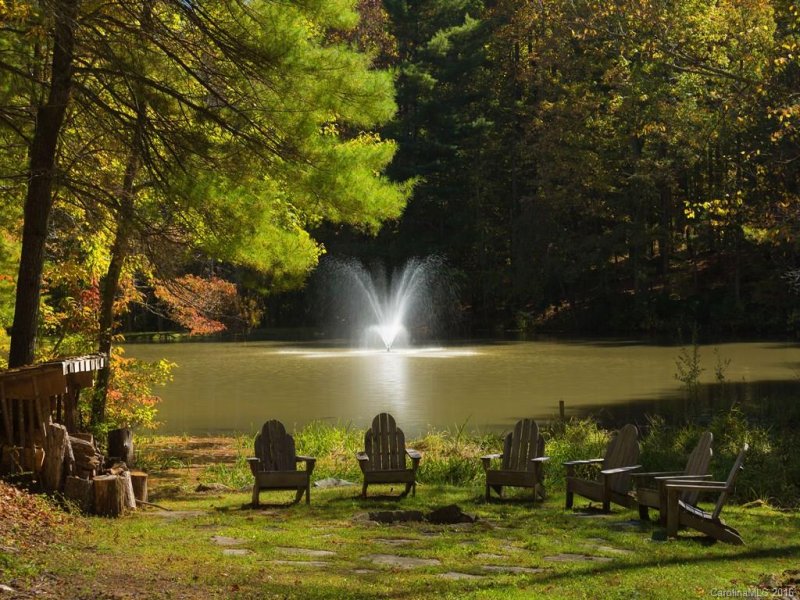 Property image 3 at 709 Monarch Road, Hendersonville, NC 28739