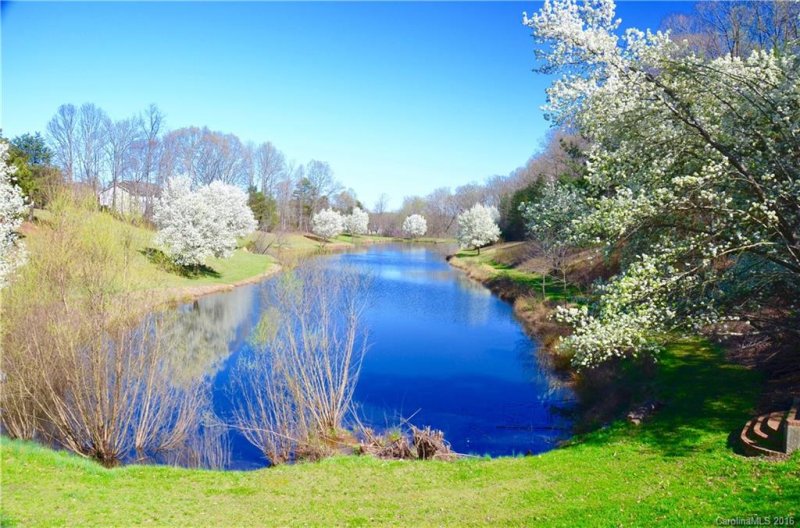 Property image 3 at 107 Jami Wind Court, Mooresville, NC 28115