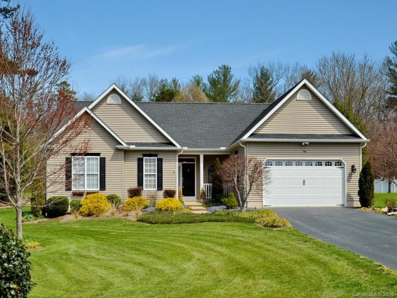 74 Classic Oaks Circle