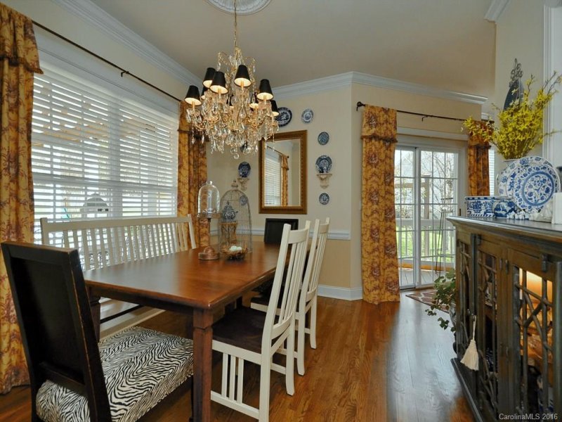 Property image 5 at 74 Classic Oaks Circle, Hendersonville, NC 28792