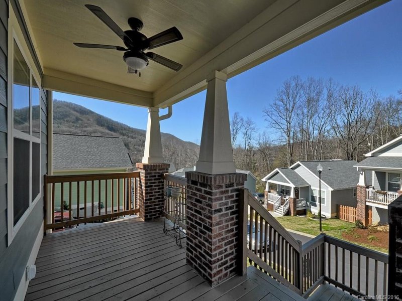 Property image 2 at 17 Teems Lane, Asheville, NC 28805