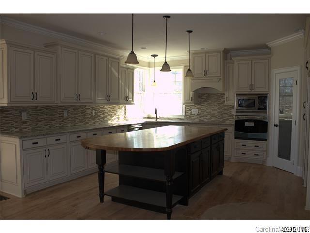 Property image 4 at 2676 Camden Pointe Drive, Sherrills Ford, NC 28673