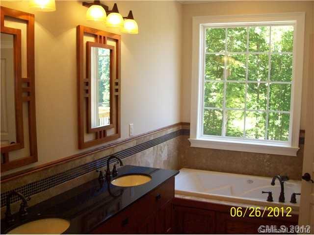 Property image 5 at 2676 Camden Pointe Drive, Sherrills Ford, NC 28673