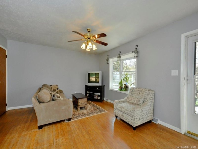 Property image 2 at 208 Melody Circle, Swannanoa, NC 28778