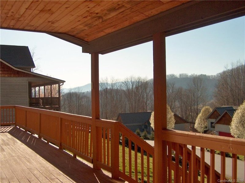 Property image 3 at 7 Constitution Avenue, Waynesville, NC 28785