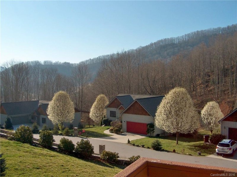 Property image 4 at 7 Constitution Avenue, Waynesville, NC 28785