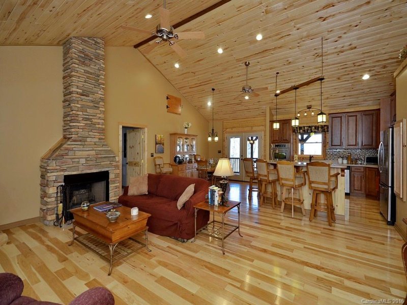 Property image 4 at 67 Jeter Mountain Terrace, Hendersonville, NC 28739