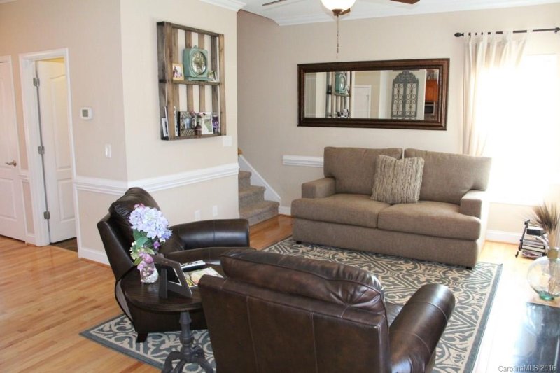 Property image 4 at 409 9th Avenue, Conover, NC 28613