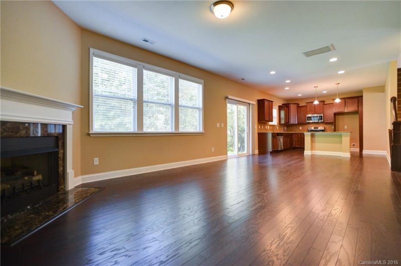 Property image 5 at 10016 Michael Crossing Drive, Charlotte, NC 28213