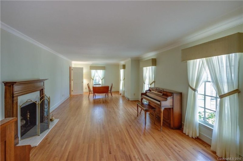 Property image 5 at 4800 Spring Lane, Charlotte, NC 28213