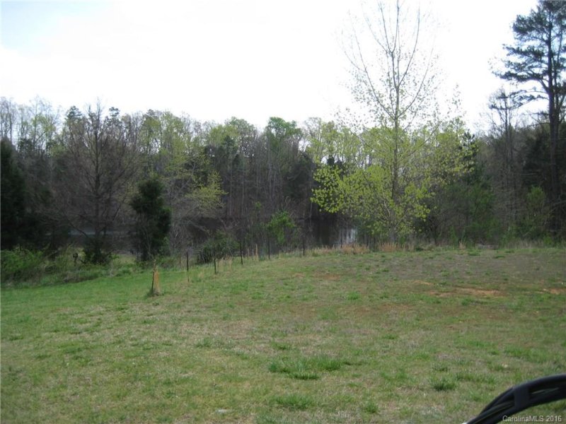 Property image 3 at 10831 Maryanna Court, Charlotte, NC 28213