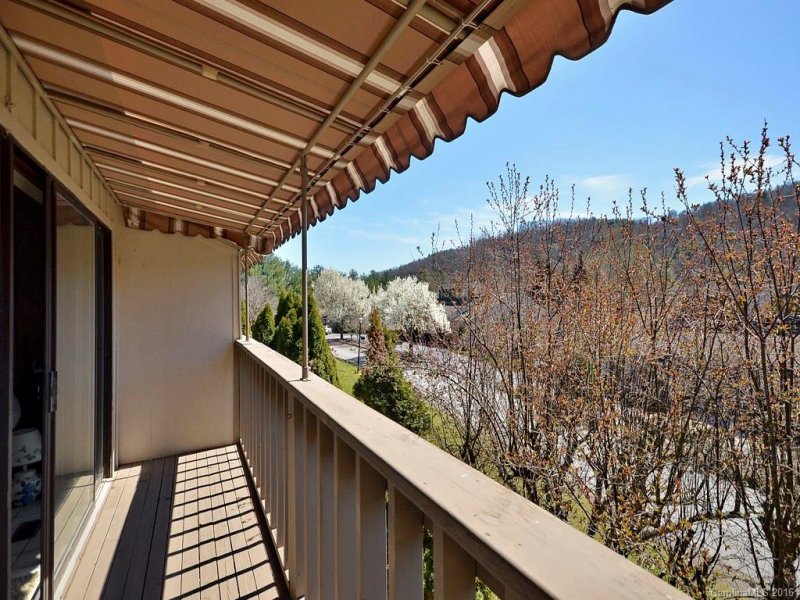 Property image 3 at 2115 Hillbilly Lane, Hendersonville, NC 28791