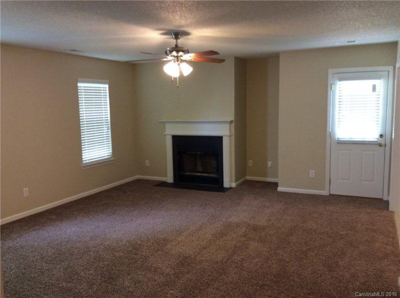 Property image 5 at 6006 Patric Alan Court, Charlotte, NC 28216