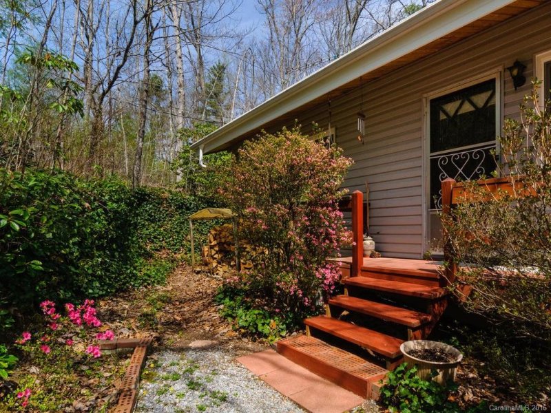 Property image 3 at 156 Foster Hill Drive, Hendersonville, NC 28739