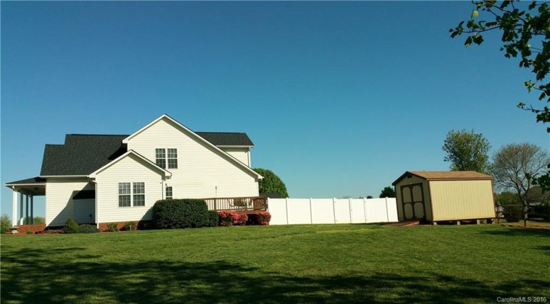 Property image 5 at 106 Lynnette Drive, Mt Ulla, NC 28125