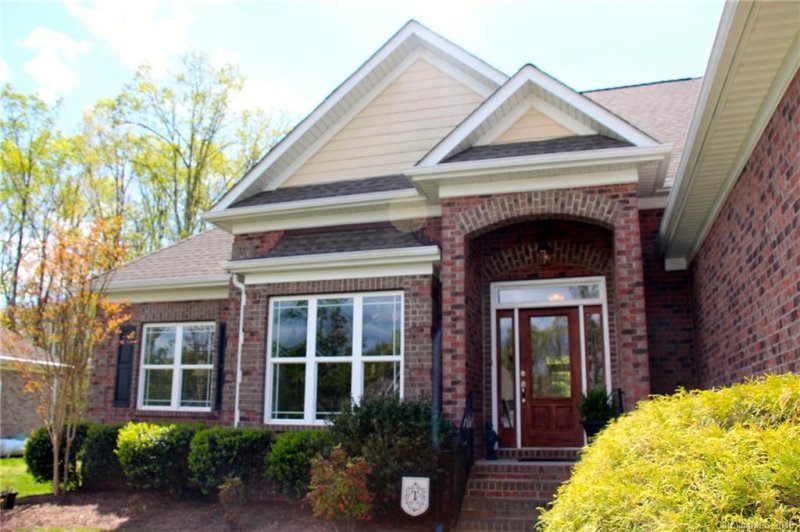 Property image 2 at 7490 Pine Glade Drive, Denver, NC 28037