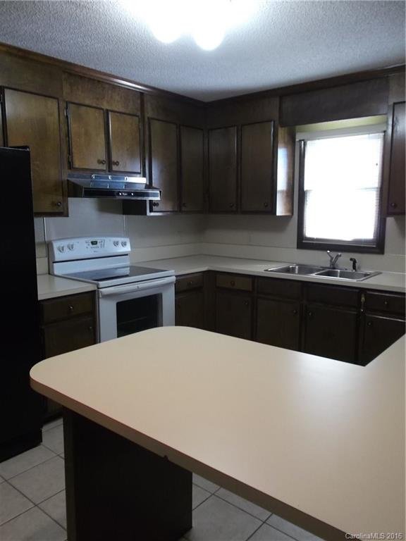 Property image 4 at 1162 Crestmont Drive, Concord, NC 28025