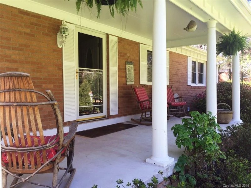 Property image 4 at 121 Rugby Forest Lane, Hendersonville, NC 28791