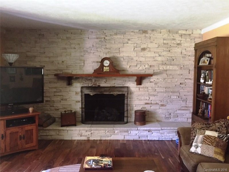 Property image 5 at 121 Rugby Forest Lane, Hendersonville, NC 28791