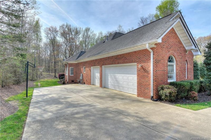 Property image 4 at 3000 Thomas Payne Alley, Weddington, NC 28104