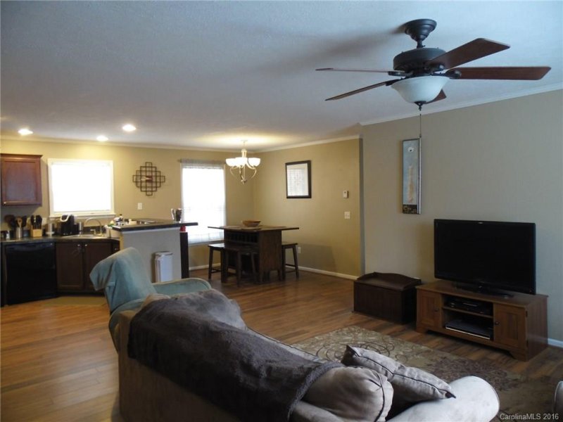 Property image 3 at 100 Susanna Cove Road, Mars Hill, NC 28754