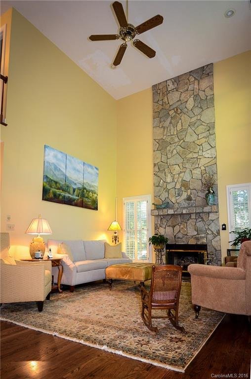 Property image 4 at 4 Silverstone Drive, Asheville, NC 28805