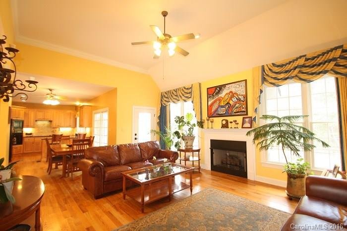 Property image 3 at 9213 Belle Pines Court, Sherrills Ford, NC 28673