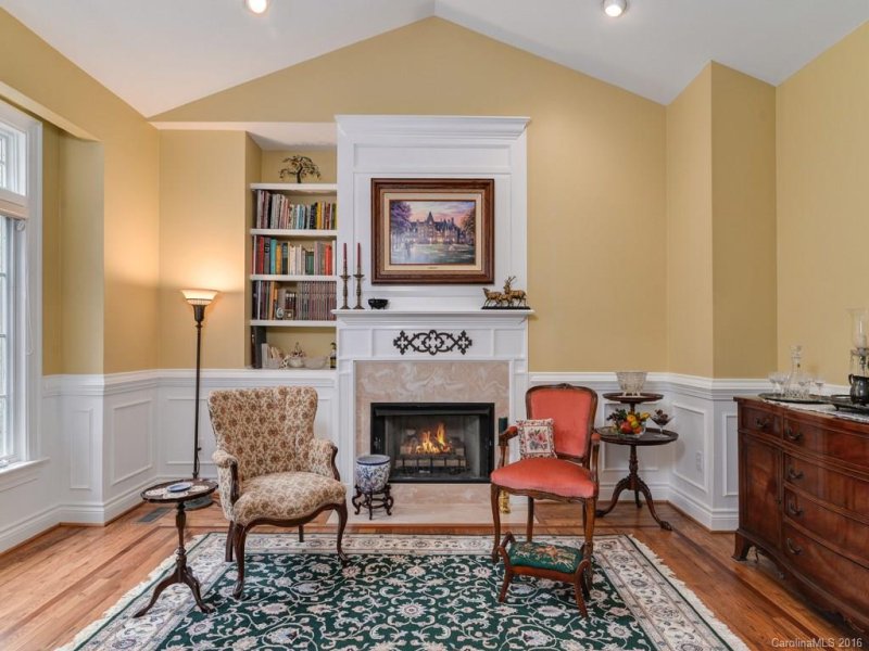 Property image 4 at 307 Blakewood Court, Asheville, NC 28803