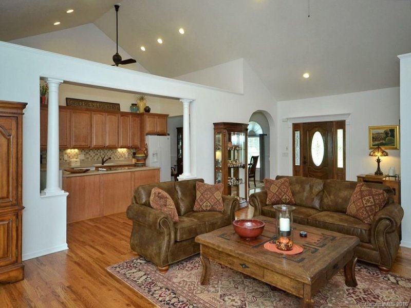 Property image 5 at 453 Kanuga Forest Drive, Hendersonville, NC 28739