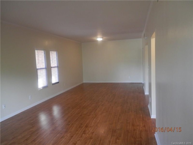 Property image 2 at 224 N Poplar Street, Charlotte, NC 28202