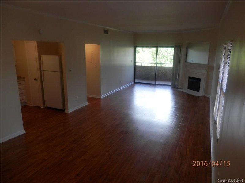 Property image 4 at 224 N Poplar Street, Charlotte, NC 28202