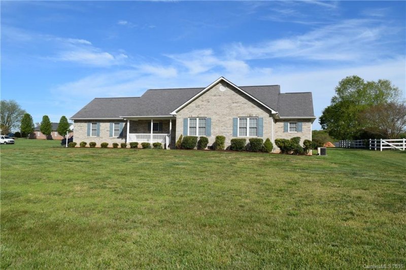 Property image 2 at 3450 Cloninger Road, Dallas, NC 28034