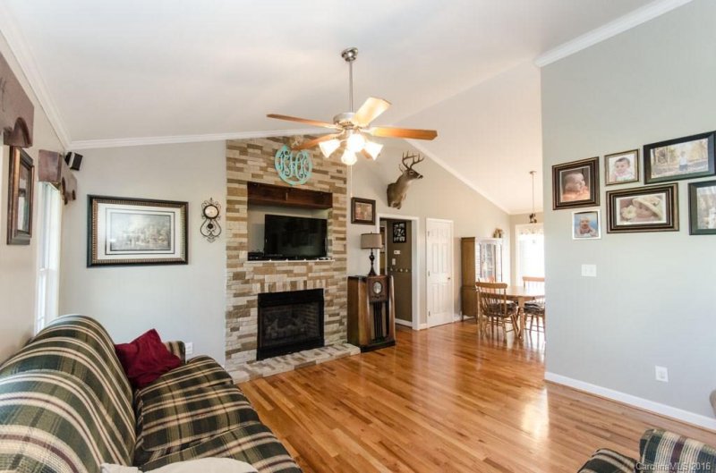 Property image 3 at 1679 Flag Lane, Vale, NC 28168