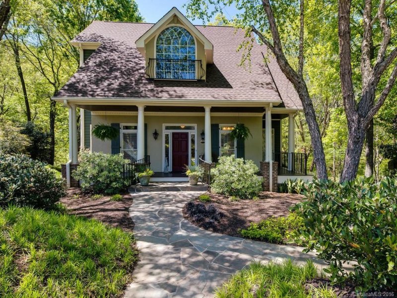 206 Samuel Guilford Court