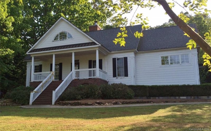 1040 James Madison Drive