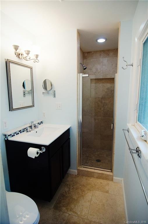 Property image 4 at 5711 Wintercrest Lane, Charlotte, NC 28209