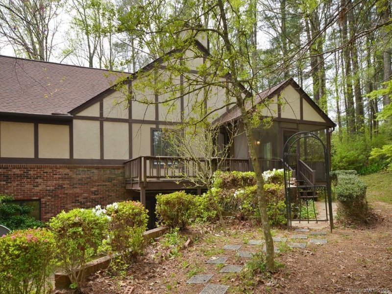 Property image 3 at 314 Winding Way Lane, Hendersonville, NC 28792