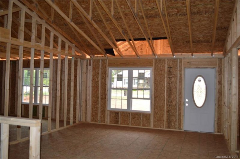 Property image 3 at 2804 Sweeping Pine Drive, Denver, NC 28037